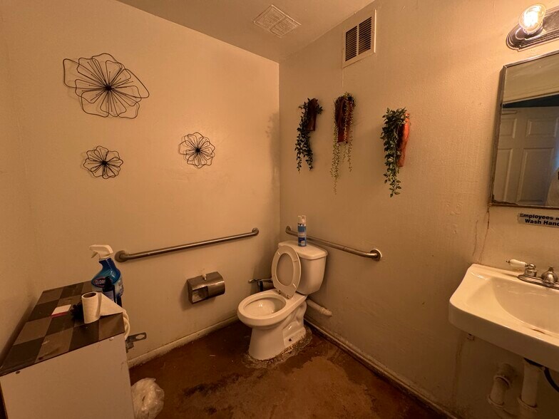 More Photos Of 112-120 S 20th Ave, Hollywood Restaurant For Lease