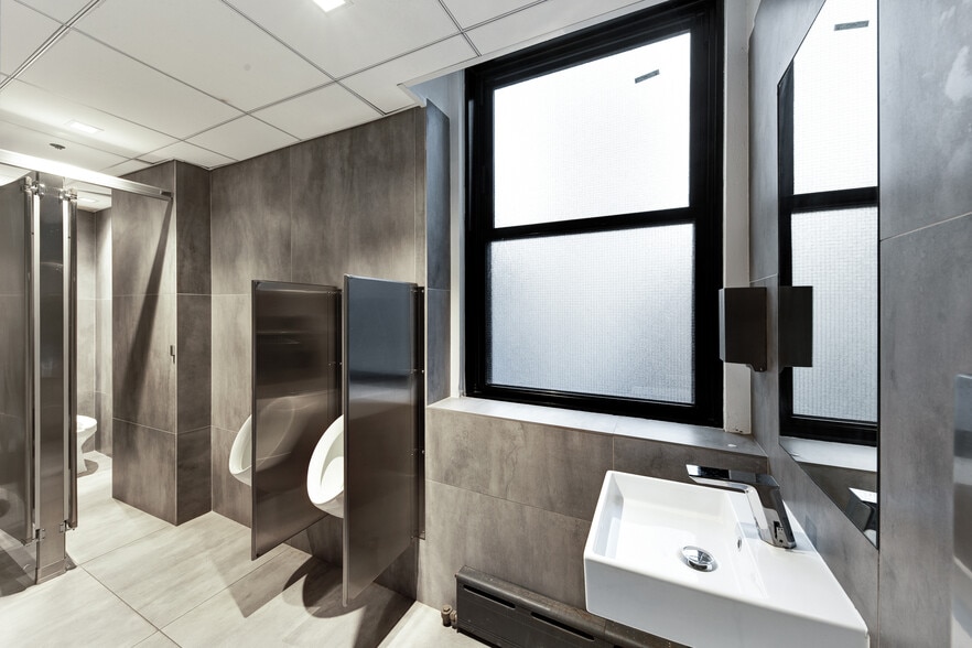 More Photos Of 119-128 W 57th St, New York Medical For Lease