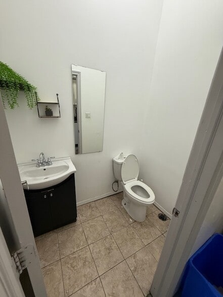 More Photos Of 94b Montréal rd, Ottawa Storefront For Lease