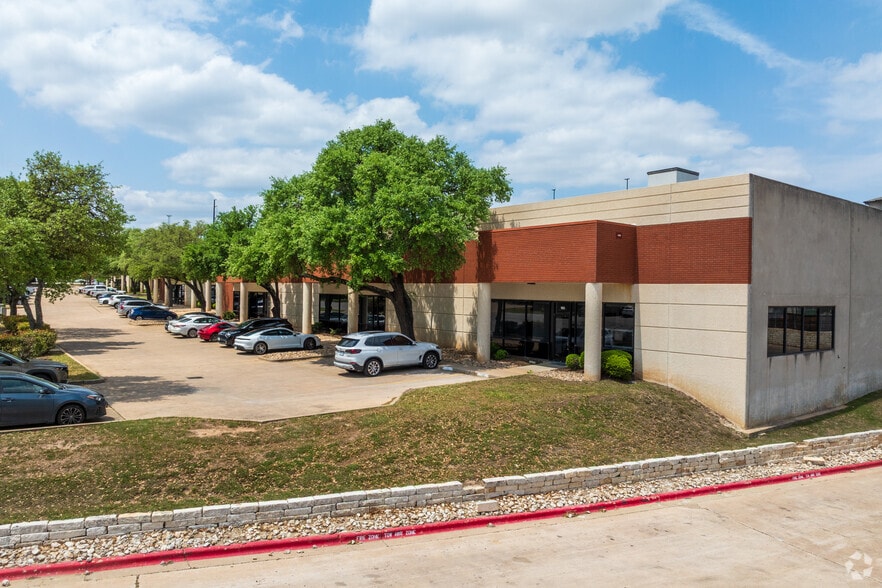 More Photos Of 2600 McHale Ct, Austin Unknown For Lease