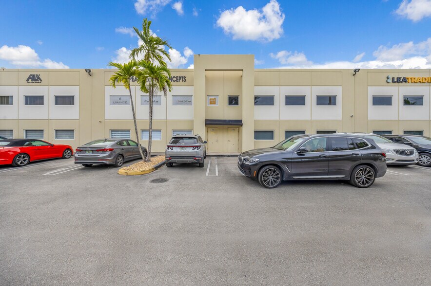 More Photos Of 10800 NW 21st St, Miami Warehouse For Sale