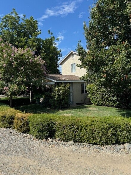 Primary Photo Of 6890 S Watt Ave, Sacramento Contractor Storage Yard For Sale