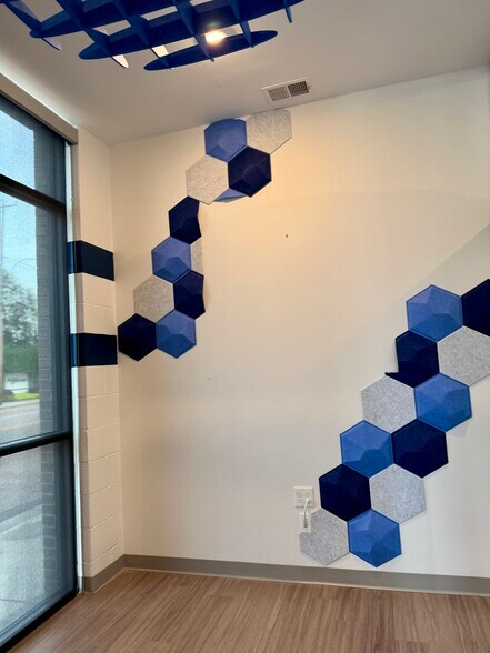 More Photos Of 1839 Madison Ave, Memphis Apartments For Lease
