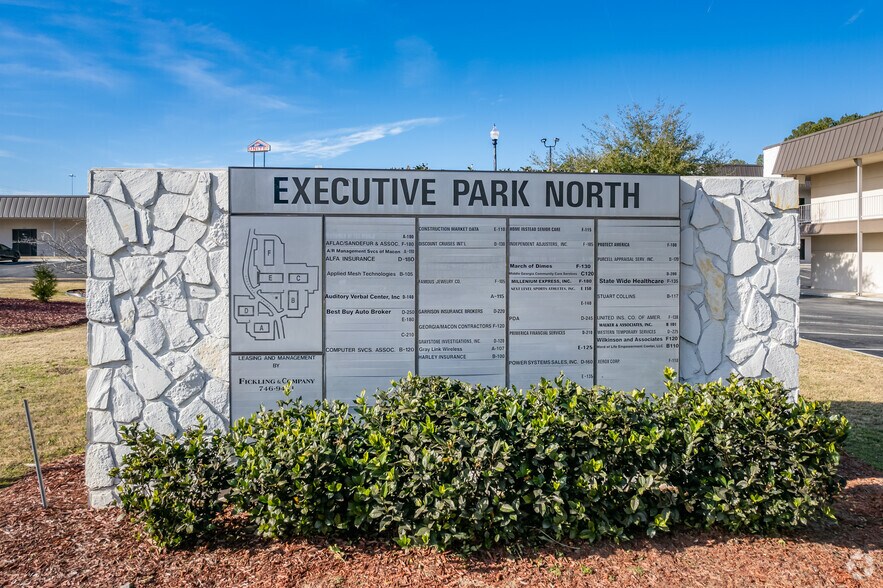 More Photos Of 2720 Sheraton Dr, Macon-Bibb Unknown For Lease