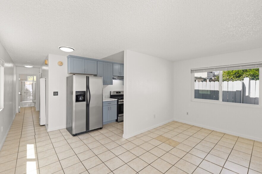 More Photos Of 4236 1/2 41st St, San Diego Apartments For Sale