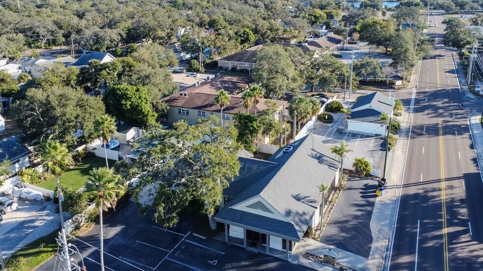 More Photos Of 1201 S Myrtle Ave, Clearwater Medical For Sale