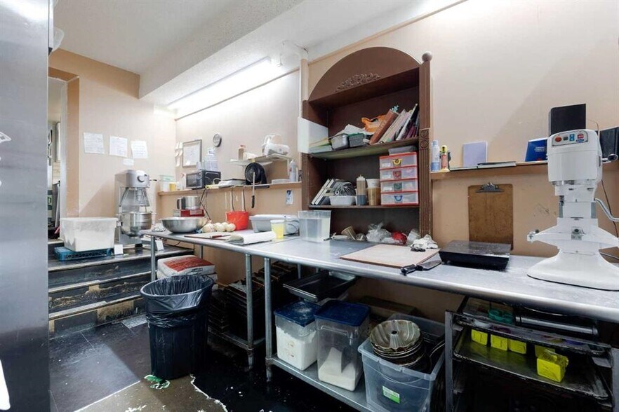 More Photos Of 10015 Main St, Fort McMurray Specialty For Sale