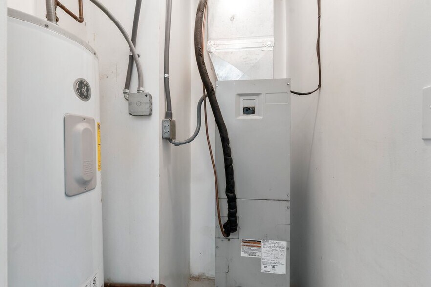 More Photos Of 2516-2520 N Charles St, Baltimore Apartments For Sale