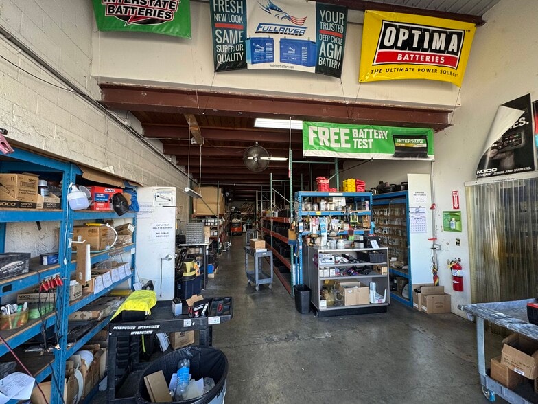 More Photos Of 550-552 Nimitz Hwy, Honolulu Warehouse For Lease