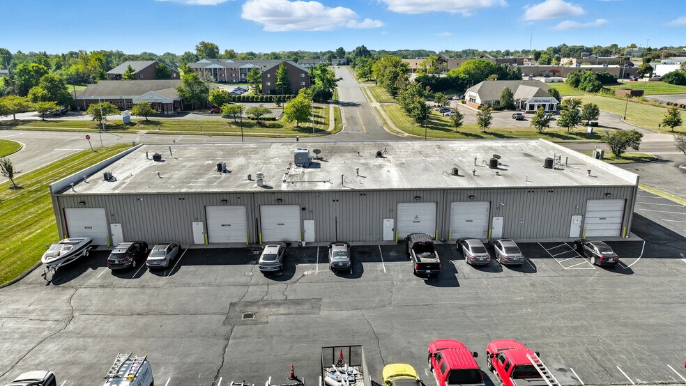 More Photos Of 1104-1124 Kemper Meadow Dr, Forest Park Storefront For Lease