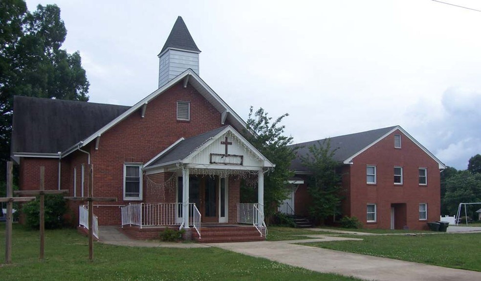 Primary Photo Of 1204 Picard St, Greensboro Religious Facility For Sale