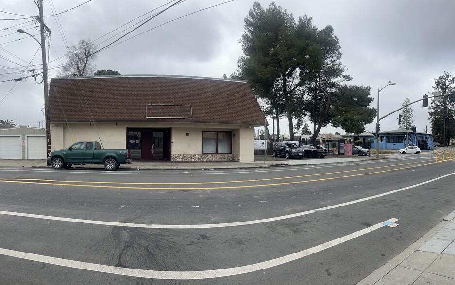 More Photos Of 5909 Camden St, Oakland Daycare Center For Sale