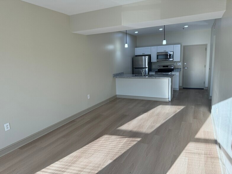 More Photos Of 942 Jefferson St, Nashville Apartments For Lease