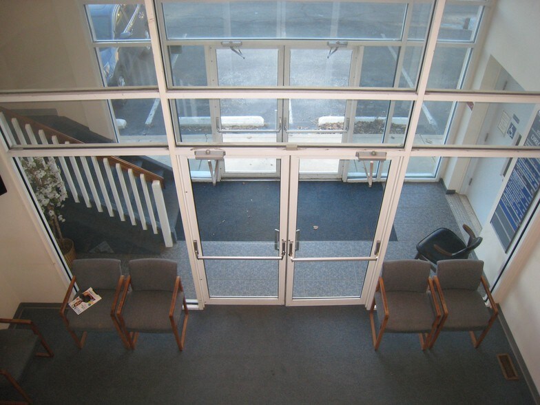 More Photos Of 215 E Laurel Rd, Stratford Medical For Lease