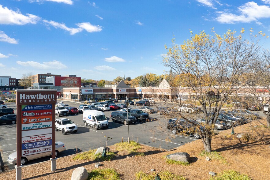 More Photos Of 1010-1030 W Broadway Ave, Minneapolis Freestanding For Lease