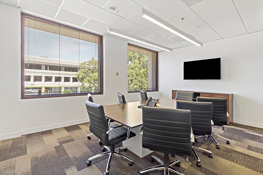 More Photos Of 2570 N 1st St, San Jose Coworking Space