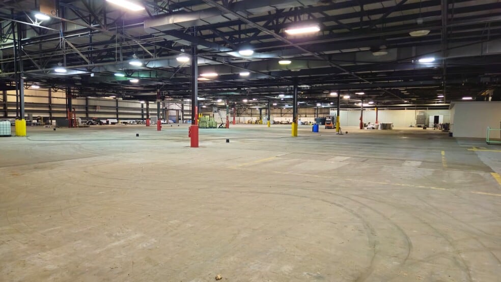 Primary Photo Of 2111 Old Shawnee Rd, Muskogee Warehouse For Lease
