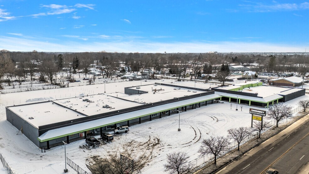 More Photos Of 3402 Richfield Rd, Flint Freestanding For Lease
