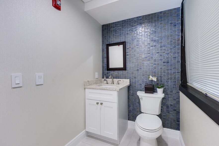 More Photos Of 200 S Andrews Ave, Fort Lauderdale Medical For Lease