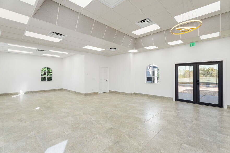 More Photos Of 1120 Village Lakes Blvd, Lehigh Acres Golf Course Driving Range For Lease
