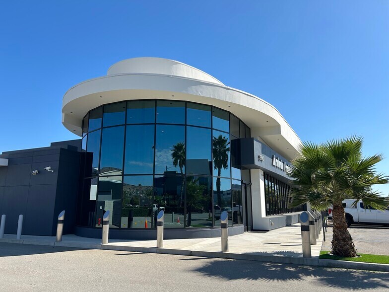 More Photos Of 2940 N Hollywood Way, Burbank Land For Lease