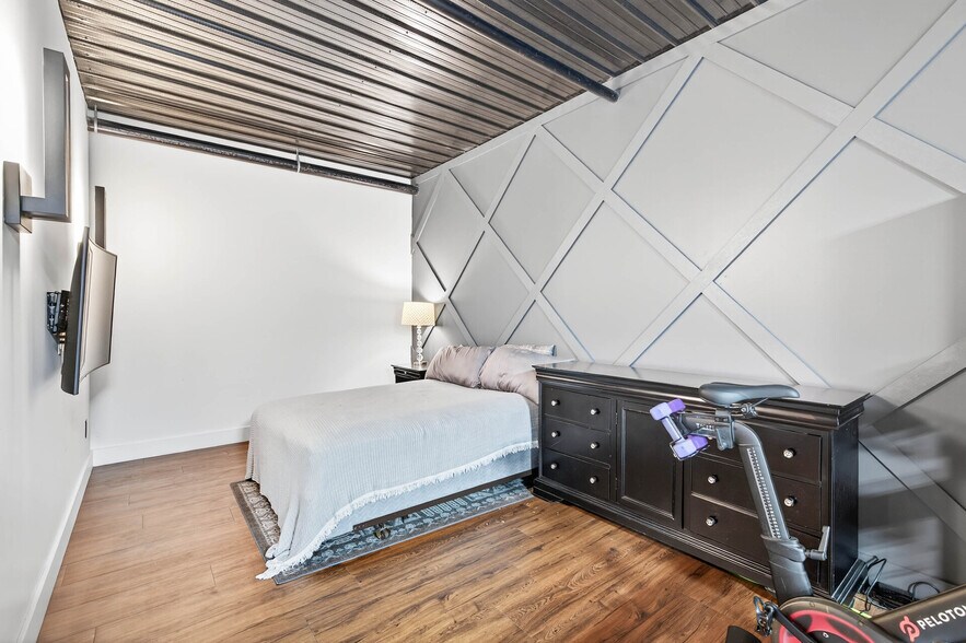 More Photos Of 3620 Arrowhead #2 Dr, Medina Industrial For Sale