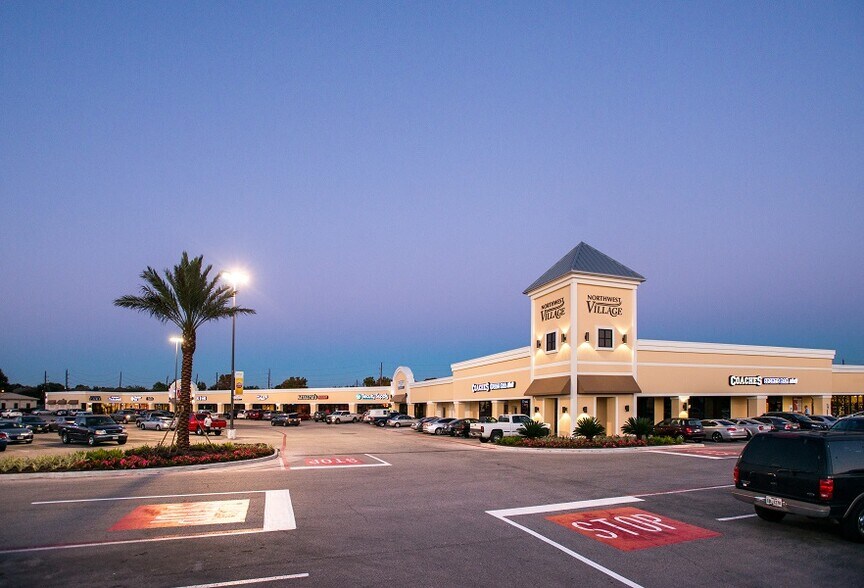 More Photos Of 17360-17458 Hwy 290, Houston Unknown For Lease