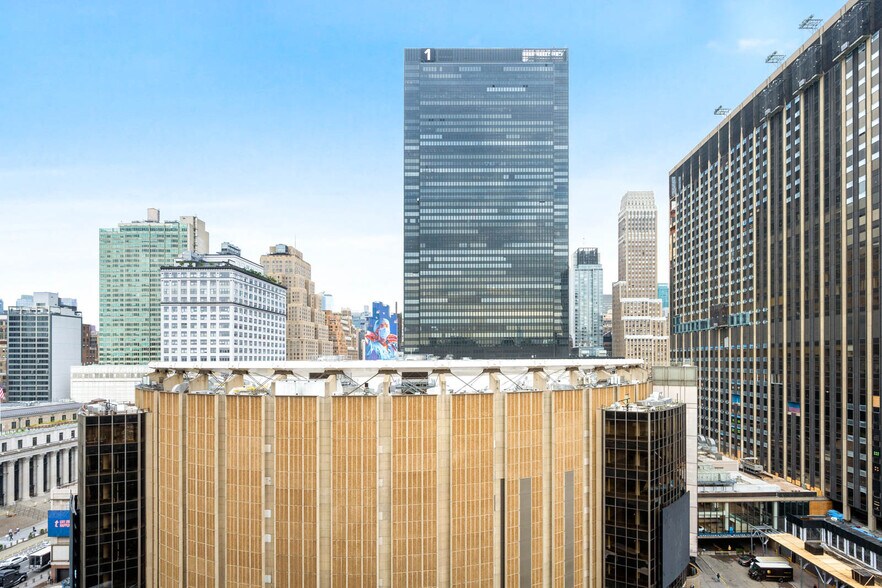 More Photos Of 247 W 30th St, New York Office For Lease