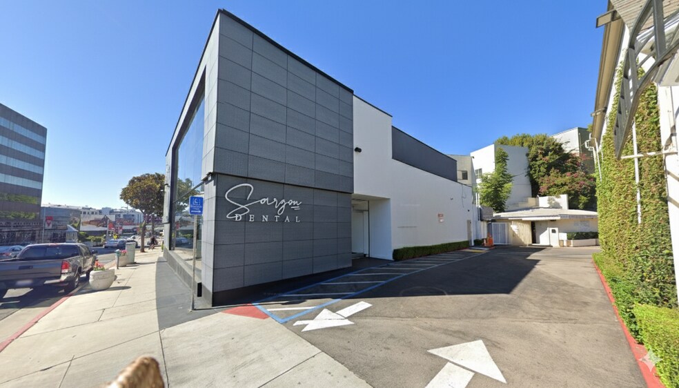 More Photos Of 8711 W Sunset Blvd, West Hollywood Storefront For Lease