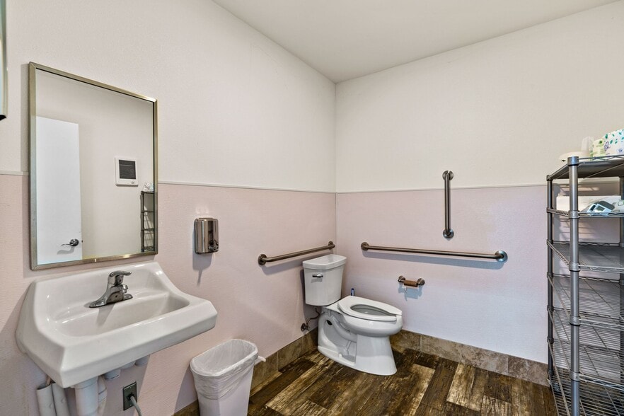 More Photos Of 93303 Prairie Rd, Junction City Industrial For Sale