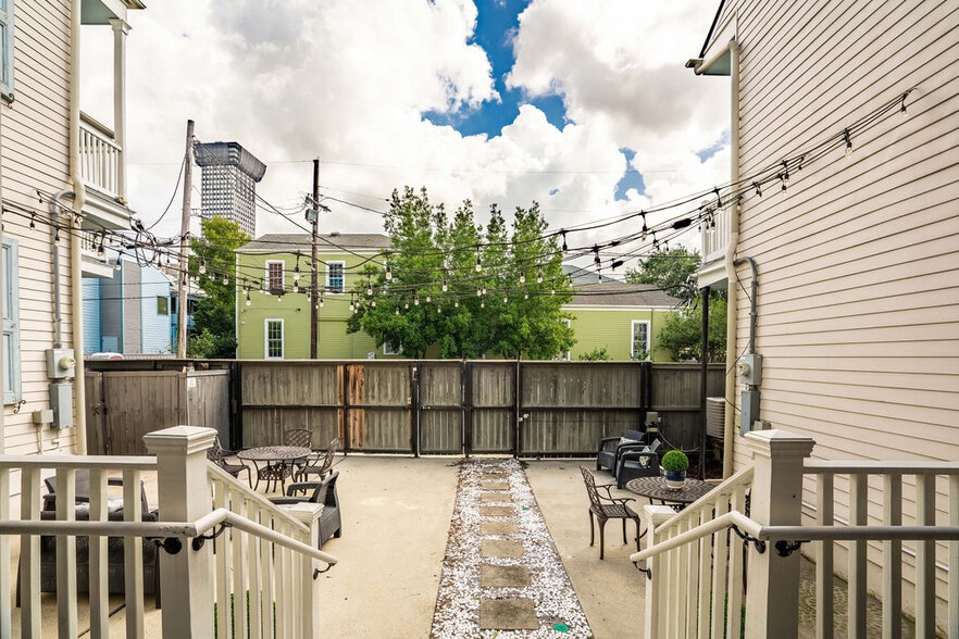 More Photos Of 1201 Baronne St, New Orleans Hotel For Sale