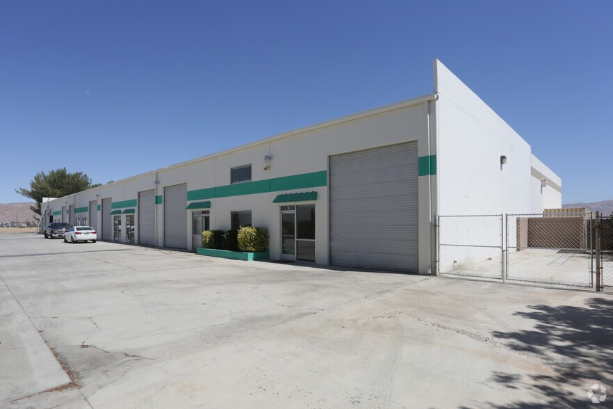 More Photos Of 13448 Manhasset, Apple Valley Warehouse For Lease