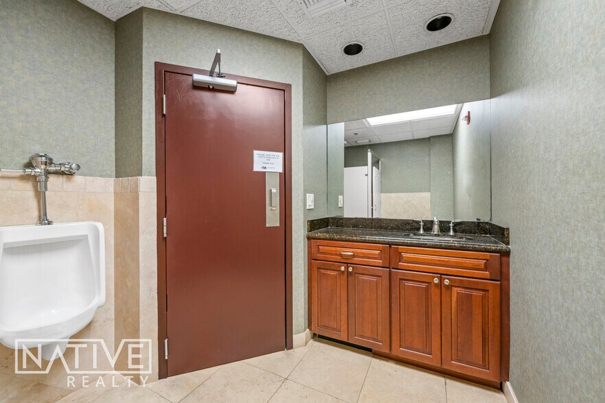 More Photos Of 400 N Andrews Ave, Fort Lauderdale Medical For Lease