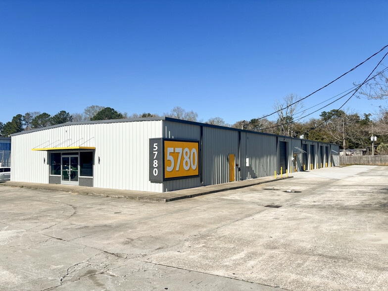Primary Photo Of 5780 Dorchester Rd, Charleston Warehouse For Sale