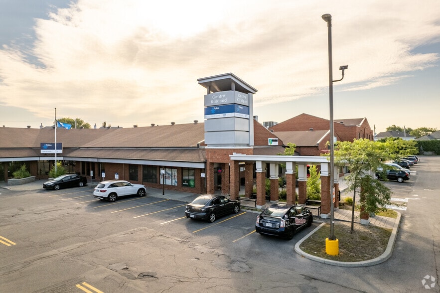 More Photos Of 2899 Boulevard St-Charles, Kirkland Unknown For Lease