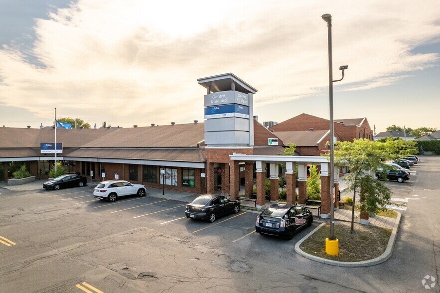 More Photos Of 2915 Boul Saint-Charles, Kirkland General Retail For Lease