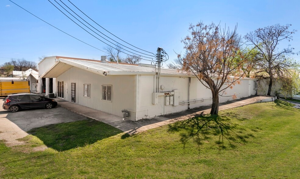 More Photos Of 722 W Craig Pl, San Antonio Manufacturing For Lease