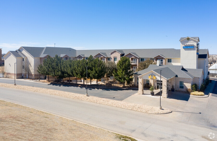 More Photos Of 5310 Englewood Ave, Lubbock Hotel For Sale