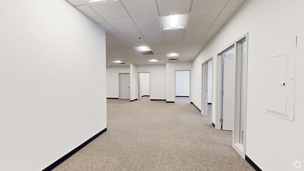 Primary Photo Of 1284 Corporate Center Dr, Eagan Warehouse For Lease