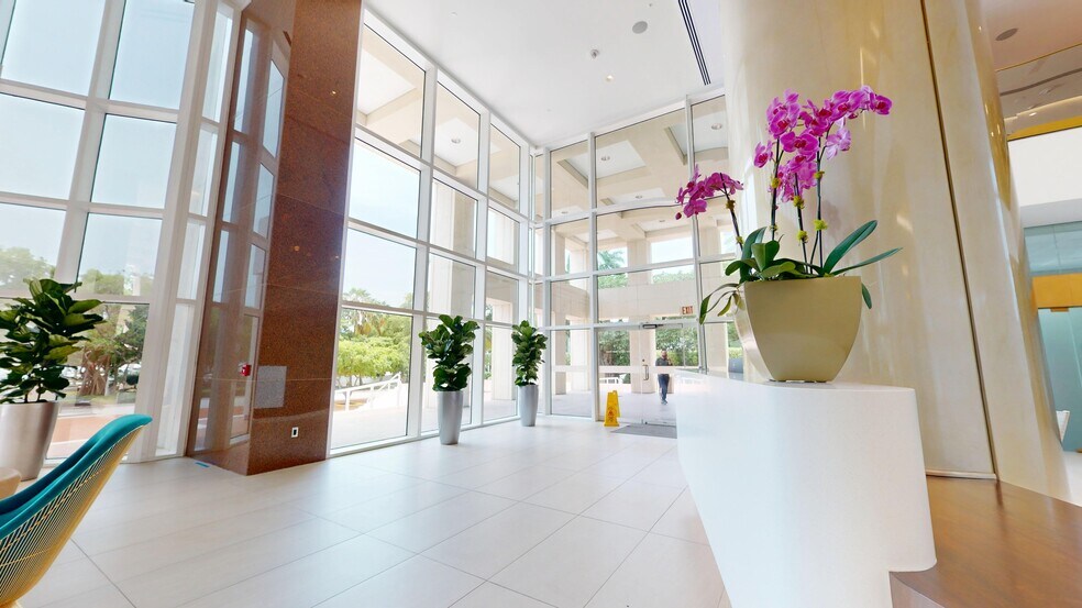 More Photos Of 2601 S Bayshore Dr, Coconut Grove Office For Lease