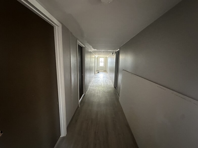 More Photos Of 10291 US Highway 14, Mazomanie Hotel For Sale