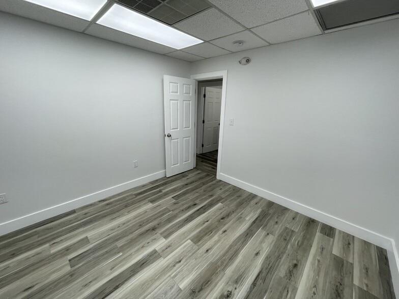 More Photos Of 1002-1022 W State Road 436, Altamonte Springs Unknown For Lease