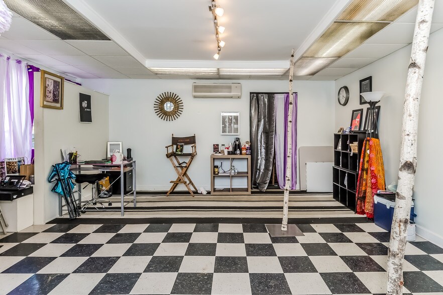 More Photos Of 29 Race St, Frenchtown Storefront Retail Office For Sale