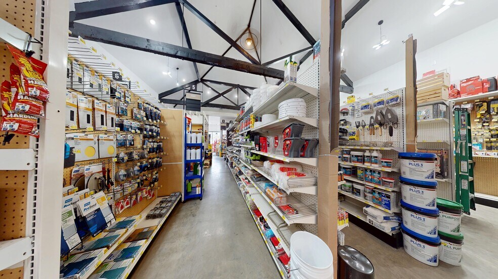 More Photos Of 4 Bona Ventura Ave, Wallkill Auto Repair For Sale