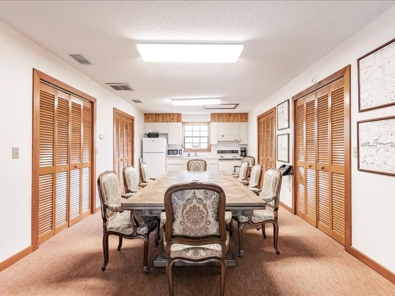 More Photos Of 13225 FL-64, Bradenton Loft Creative Space For Sale