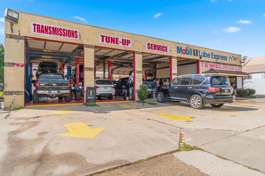 More Photos Of 3211 Fm-1960 Rd, Houston Carwash For Sale