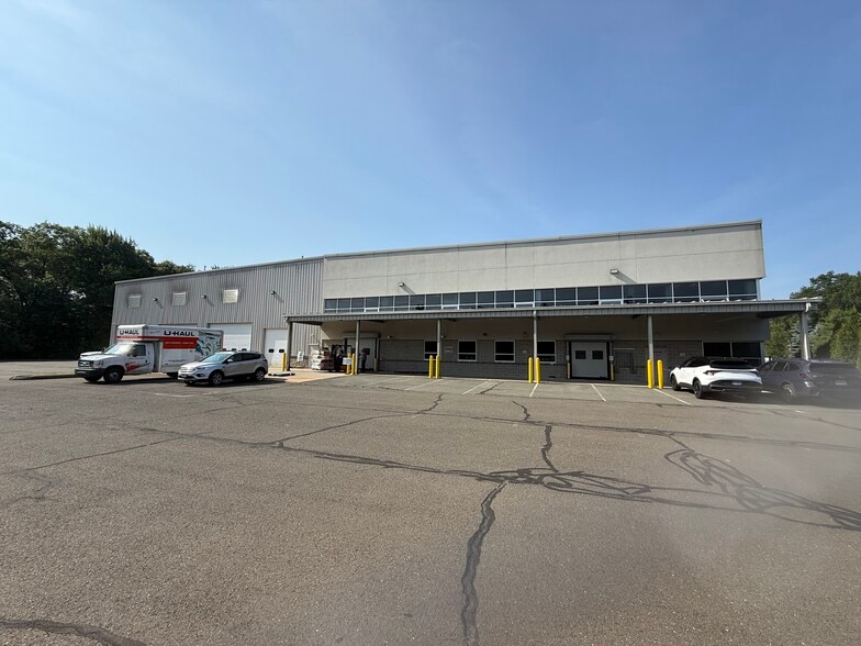 More Photos Of 450 Woodland Ave, Bloomfield Warehouse For Sale