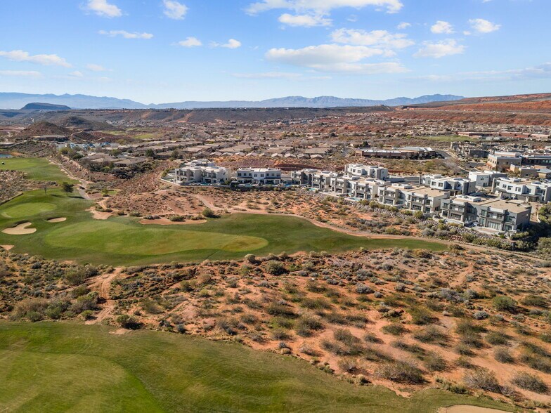 More Photos Of 2248 N Double Eagle Ln, Washington Specialty For Sale