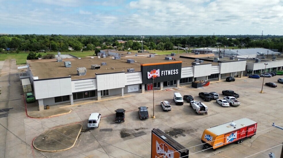 More Photos Of 7511-7525 SE 15th St, Midwest City Unknown For Lease