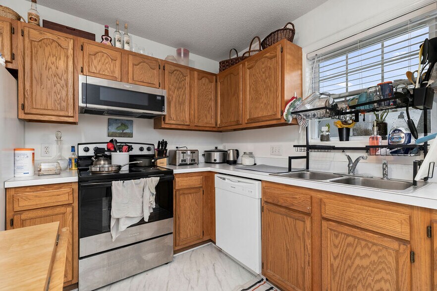More Photos Of 2401 Mosley St, Waynesboro Apartments For Sale